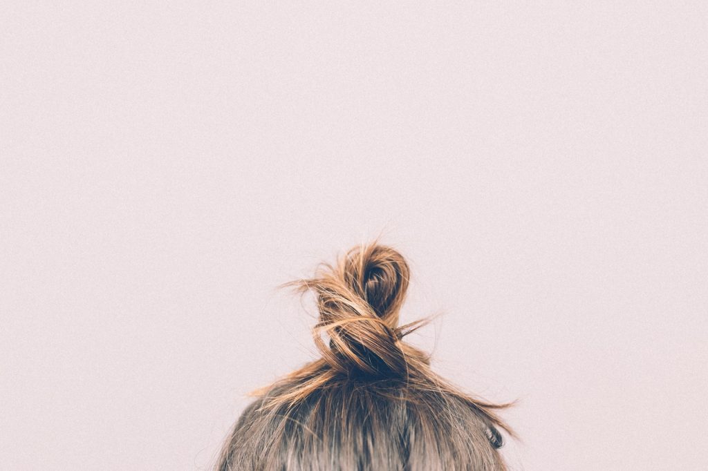 pink-hair-selfie-bun pink-hair-selfie-bun