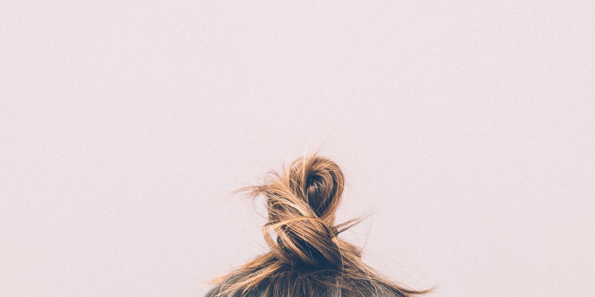 pink-hair-selfie-bun pink-hair-selfie-bun